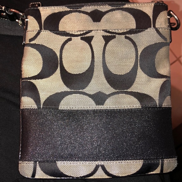 Coach Handbags - Coach crossbody bag